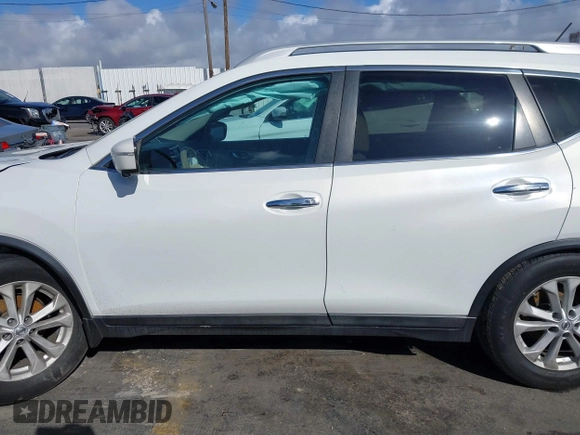 2014 Nissan Rogue SL with VIN 5N1AT2MV5EC815518, listed as a IAAI auction lot 41538697 with 1 mi miles. Bid and sale history available at carsss.com. Image 15.