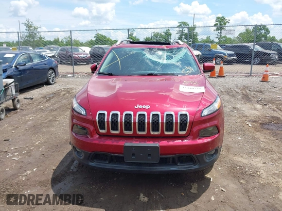 2017 Jeep Cherokee Latitude z VIN 1C4PJMCS0HW563302, wystawiony jako IAAI lot #42440735 z przebiegiem 63 889 mil mil oraz . Historia ofert i sprzedaży dostępna na DreamBid. Obrazek 12.