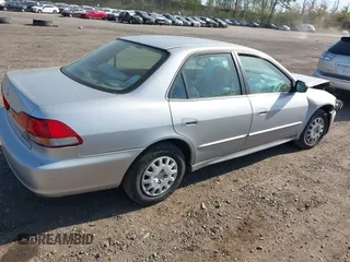 2002 Honda Accord VP z VIN 1HGCF86642A073408, wystawiony jako IAAI lot #42165850 z przebiegiem 71 998 mil mil oraz . Historia ofert i sprzedaży dostępna na DreamBid. Obrazek 4.