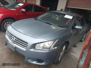 2011 Nissan Maxima 3.5 SV w/Sport Pkg with VIN 1N4AA5AP9BC837735, listed as a IAAI auction lot 41951417 with 207,539 mi miles. Bid and sale history available at carsss.com. Image 2.