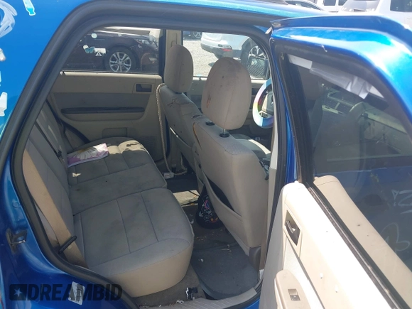 2011 Ford Escape XLT with VIN 1FMCU9D70BKA12908, listed as a IAAI auction lot 42425419 with 286,179 mi miles and . Bid and sale history available at DreamBid. Image 8.