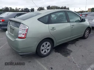 2008 Toyota Prius z VIN JTDKB20U883355932, wystawiony jako IAAI lot #42202675 z przebiegiem 191 926 mil mil oraz . Historia ofert i sprzedaży dostępna na DreamBid. Obrazek 4.