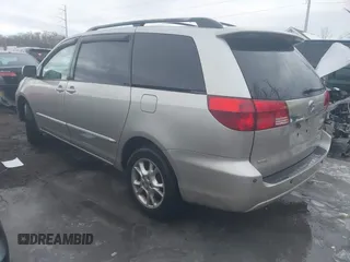 2004 Toyota Sienna XLE z VIN 5TDBA22C74S014781, wystawiony jako IAAI lot #41327692 z przebiegiem 148 548 mil mil oraz . Historia ofert i sprzedaży dostępna na DreamBid. Obrazek 3.