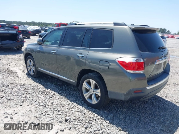 2011 Toyota Highlander Limited with VIN 5TDYK3EH8BS031915, listed as a IAAI auction lot 41984426 with 170,347 mi miles and . Bid and sale history available at DreamBid. Image 3.