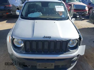 2017 Jeep Renegade Latitude with VIN ZACCJABB0HPG46904, listed as a IAAI auction lot 41844524 with Not Provided miles. Bid and sale history available at carsss.com. Image 11.