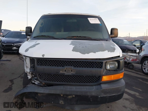 2006 Chevrolet Express Cargo Van with VIN 1GCGG25V861159751, listed as a IAAI auction lot 41121656 with 190,252 mi miles. Bid and sale history available at carsss.com. Image 12.