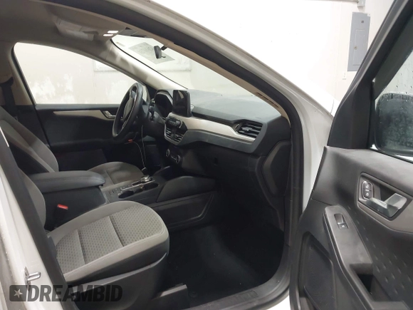 2020 Ford Escape SE z VIN 1FMCU9G62LUB80302, wystawiony jako IAAI lot #42610731 z przebiegiem 43 873 mil mil oraz . Historia ofert i sprzedaży dostępna na DreamBid. Obrazek 5.