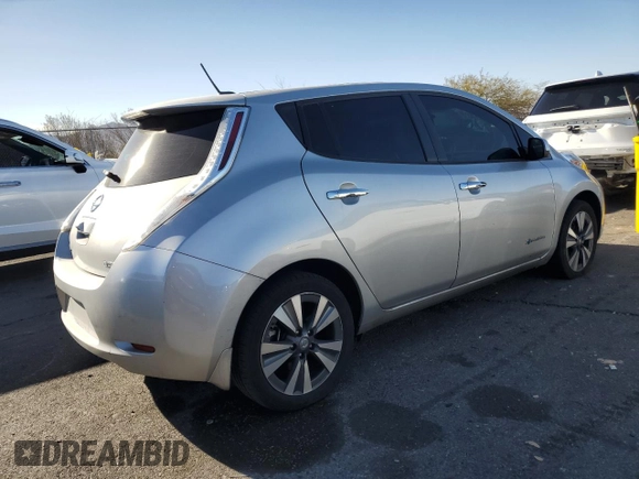 2015 Nissan LEAF S with VIN 1N4AZ0CP3FC332935, listed as a Copart auction lot 44052215 with 111,104 mi miles and Clean Title. Bid and sale history available at DreamBid. Image 3.