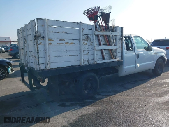 2002 Ford F-250 XL with VIN 1FTNX20L92EA38341, listed as a IAAI auction lot 42140561 with 287,090 mi miles and . Bid and sale history available at DreamBid. Image 4.