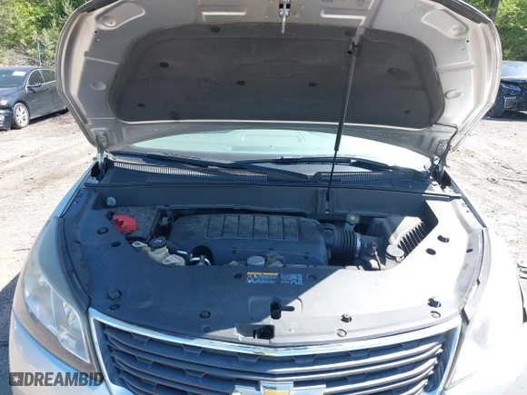 2015 Chevrolet Traverse LS with VIN 1GNKRFKD3FJ278483, listed as a IAAI auction lot 42007507 with 147,938 mi miles. Bid and sale history available at carsss.com. Image 10.