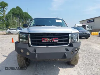 2011 GMC Sierra 1500 SLE with VIN 3GTP2VE39BG298569, listed as a IAAI auction lot 42587010 with 220,806 mi miles and . Bid and sale history available at DreamBid. Image 12.