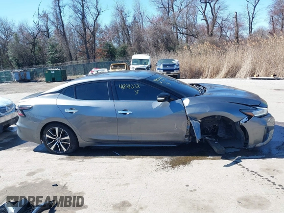 2021 Nissan Maxima SV z VIN 1N4AA6CV4MC508977, wystawiony jako IAAI lot #41858232 z przebiegiem 66 113 mil mil oraz . Historia ofert i sprzedaży dostępna na DreamBid. Obrazek 14.