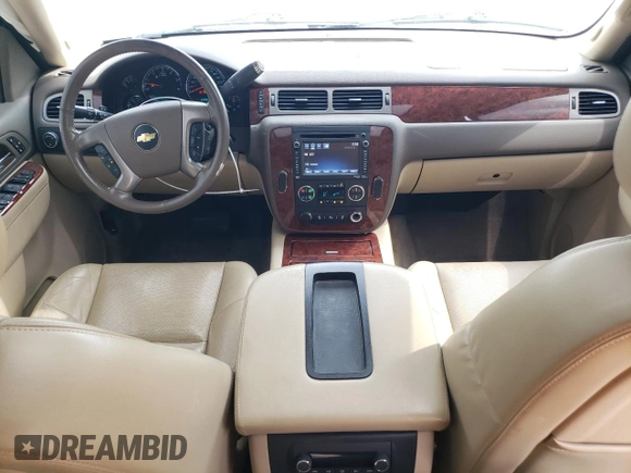 2013 Chevrolet Avalanche LTZ with VIN 3GNMCGE07DG198370, listed as a Copart auction lot 43990185 with 125,944 mi miles and Salvage title. Bid and sale history available at DreamBid. Image 8.
