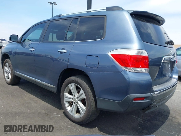 2012 Toyota Highlander Limited с VIN 5TDYK3EH5CS071855, выставлен на аукционе IAAI как лот 42141212 с пробегом 135 488 миль миль и . История ставок и продаж доступна на DreamBid. Изображение 3.
