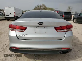 2017 Kia Optima LX z VIN 5XXGT4L33HG144798, wystawiony jako Copart lot #51534195 z przebiegiem 103 749 mil mil oraz Szkoda całkowita • Salvage title. Historia ofert i sprzedaży dostępna na DreamBid. Obrazek 6.