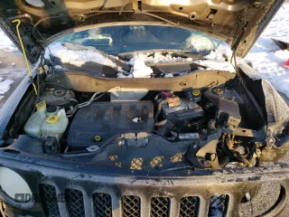 2014 Jeep Patriot Latitude with VIN 1C4NJPFB9ED531783, listed as a Copart auction lot 87758345 with 138,237 mi miles and Salvage Title. Bid and sale history available at carsss.com. Image 12.