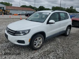 2017 Volkswagen Tiguan S z VIN WVGBV7AX3HK023959, wystawiony jako Copart lot #58228355 z przebiegiem 83 170 mil mil oraz Czysty tytuł • Clean title. Historia ofert i sprzedaży dostępna na DreamBid. Obrazek 1.