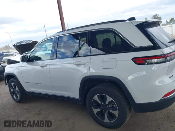 2023 Jeep Grand Cherokee with VIN 1C4RJYB60PC650900, listed as a IAAI auction lot 41773825 with 19,243 mi miles and . Bid and sale history available at DreamBid. Image 15.