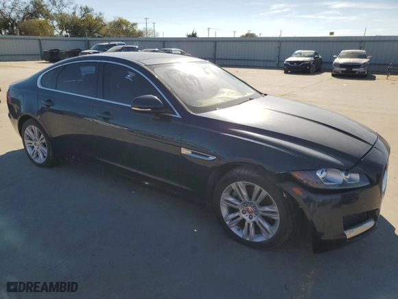 2016 Jaguar XF 35t Premium with VIN SAJBD4BV9GCY24246, listed as a Copart auction lot 80526534 with 0 mi miles and Clean Title. Bid and sale history available at carsss.com. Image 4.