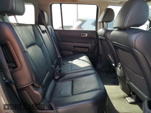 2015 Honda Pilot EX-L z VIN 5FNYF4H77FB063195, wystawiony jako Copart lot #54672715 z przebiegiem 137 646 mil mil oraz Czysty tytuł • Clean title. Historia ofert i sprzedaży dostępna na DreamBid. Obrazek 11.