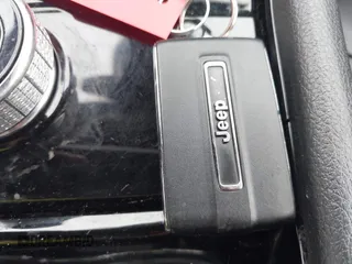 2022 Jeep Grand Cherokee Limited z VIN 1C4RJHBG7N8524199, wystawiony jako IAAI lot #42177577 z przebiegiem 70 397 mil mil oraz . Historia ofert i sprzedaży dostępna na DreamBid. Obrazek 11.