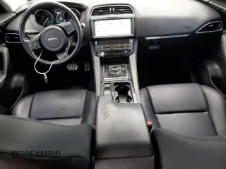 2019 Jaguar F-Pace 25t with VIN SADCS2FXXKA390615, listed as a Copart auction lot 54220435 with 108,687 mi miles and Clean title. Bid and sale history available at DreamBid. Image 8.
