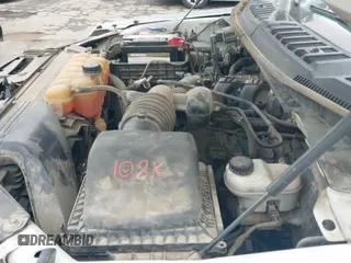 2016 Ford F-150 XL z VIN 1FTMF1C81GKE25152, wystawiony jako IAAI lot #43431686 z przebiegiem 196 512 mil mil oraz . Historia ofert i sprzedaży dostępna na DreamBid. Obrazek 19.