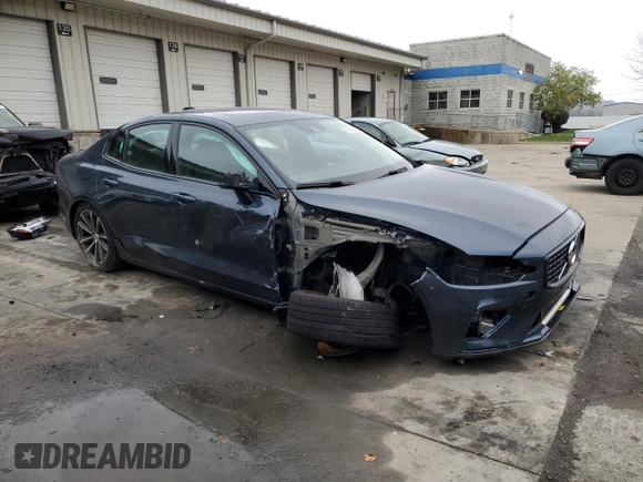2021 Volvo S60 Momentum with VIN 7JR102FZ6MG118395, listed as a Copart auction lot 80833554 with 46,200 mi miles and Salvage Title. Bid and sale history available at carsss.com. Image 4.