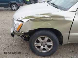 2002 Toyota Highlander z VIN JTEGD21A920030182, wystawiony jako IAAI lot #41944944 z przebiegiem 214 460 mil mil oraz . Historia ofert i sprzedaży dostępna na DreamBid. Obrazek 6.