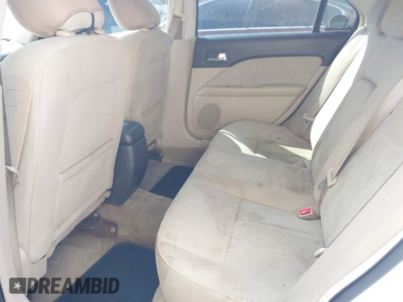 2010 Mercury Milan with VIN 3MEHM0HA7AR639867, listed as a IAAI auction lot 42101675 with 202,118 mi miles and . Bid and sale history available at DreamBid. Image 8.