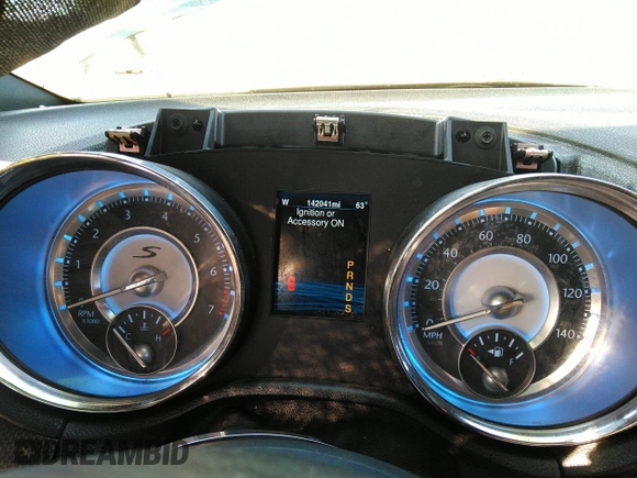 2014 Chrysler 300 with VIN 2C3CCAGG7EH240120, listed as a IAAI auction lot 40629490 with 142,041 mi miles. Bid and sale history available at carsss.com. Image 7.