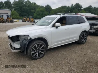 2018 Volvo XC90 Momentum with VIN YV4A22PKXJ1325846, listed as a Copart auction lot 62145045 with 111,119 mi miles and Salvage title. Bid and sale history available at DreamBid. Image 1.