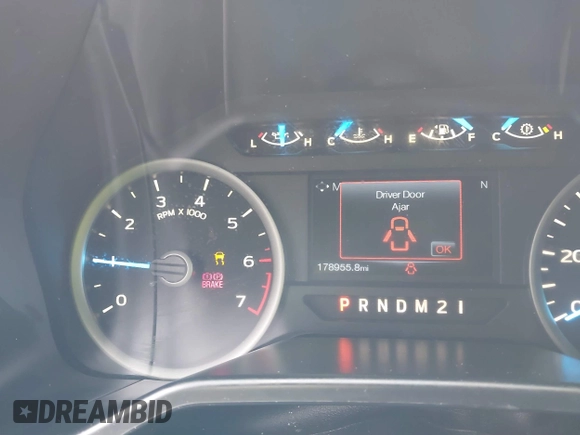 2015 Ford F-150 XLT with VIN 1FTEX1EP7FFC90014, listed as a IAAI auction lot 41581927 with 178,955 mi miles. Bid and sale history available at carsss.com. Image 16.