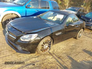 2019 Mercedes-Benz SLC 300 z VIN WDDPK3JA1KF160119, wystawiony jako IAAI lot #41744155 z przebiegiem Nie podano mil oraz . Historia ofert i sprzedaży dostępna na DreamBid. Obrazek 2.