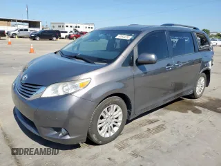 2017 Toyota Sienna XLE Auto Access Seat z VIN 5TDYZ3DC1HS849075, wystawiony jako Copart lot #66543285 z przebiegiem 143 125 mil mil oraz Szkoda całkowita • Salvage title. Historia ofert i sprzedaży dostępna na DreamBid. Obrazek 1.