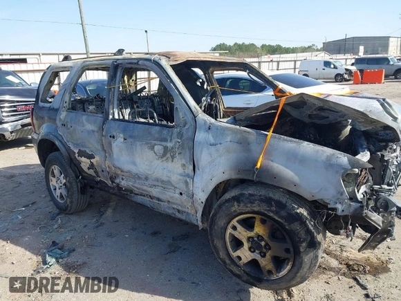 2005 Ford Escape Limited с VIN 1FMYU94105KA90031, выставлен на аукционе IAAI как лот 41749186 с пробегом Не указан миль и . История ставок и продаж доступна на DreamBid. Изображение 1.