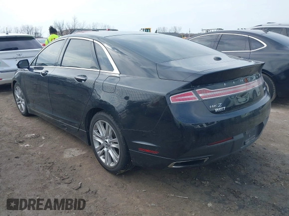 2014 Lincoln MKZ with VIN 3LN6L2J94ER811877, listed as a IAAI auction lot 42022519 with 178,972 mi miles. Bid and sale history available at carsss.com. Image 3.