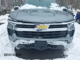 2025 Chevrolet Silverado 1500 with VIN 3GCUKDED2SG147675, listed as a IAAI auction lot 41548947 with 9,738 mi miles and . Bid and sale history available at DreamBid. Image 6.