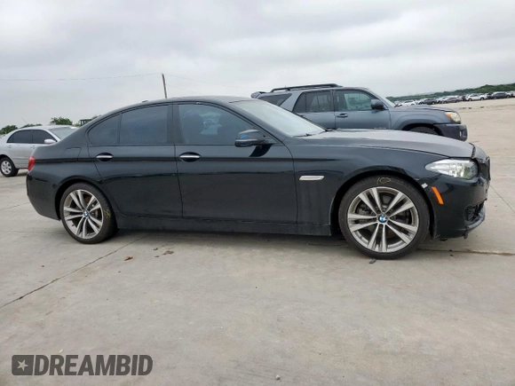 2016 BMW 5 Series 528i z VIN WBA5A5C57GG348593, wystawiony jako Copart lot #55469335 z przebiegiem 93 627 mil mil oraz Szkoda całkowita • Salvage title. Historia ofert i sprzedaży dostępna na DreamBid. Obrazek 4.