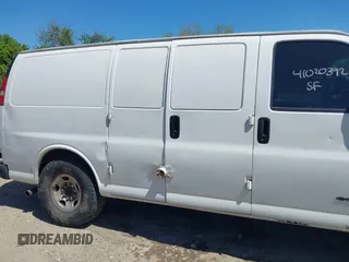 2004 Chevrolet Express Cargo Van with VIN 1GCGG25V441118708, listed as a IAAI auction lot 42144915 with 327,928 mi miles. Bid and sale history available at carsss.com. Image 13.