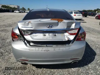 2013 Hyundai Sonata Limited with VIN 5NPEC4AC3DH726943, listed as a Copart auction lot 43022065 with 140,965 mi miles and Salvage Title. Bid and sale history available at DreamBid. Image 6.