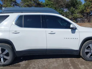 2021 Chevrolet Traverse LT Leather with VIN 1GNEVHKW9MJ206271, listed as a IAAI auction lot 41817798 with 75,352 mi miles. Bid and sale history available at carsss.com. Image 13.