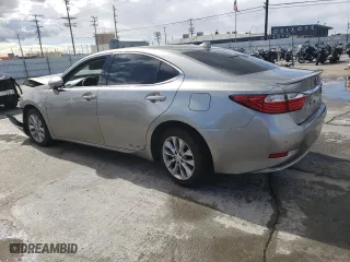 2015 Lexus ES 300h Hybrid with VIN JTHBW1GG9F2086582, listed as a Copart auction lot 43276633 with 105,754 mi miles. Bid and sale history available at carsss.com. Image 2.