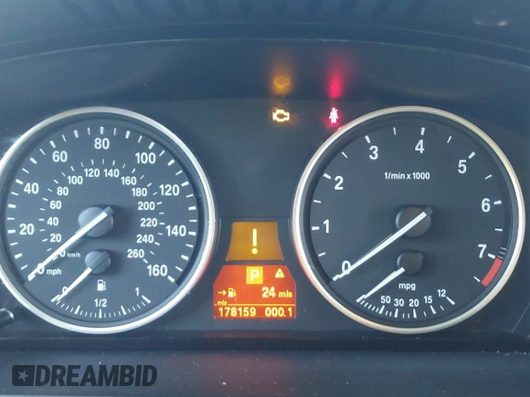 2009 BMW 5 Series 528i with VIN WBANU53589C120488, listed as a IAAI auction lot 41828723 with 178,159 mi miles and . Bid and sale history available at carsss.com. Image 7.