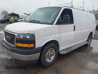 2017 GMC Savana Cargo z VIN 1GTW7AFF3H1903983, wystawiony jako IAAI lot #42369550 z przebiegiem 112 140 mil mil oraz . Historia ofert i sprzedaży dostępna na DreamBid. Obrazek 6.