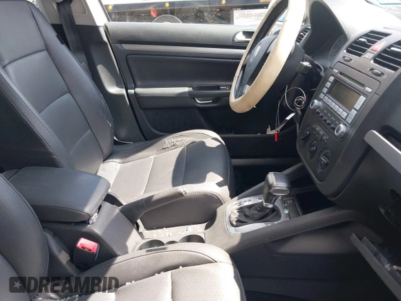 2008 Volkswagen Jetta SE with VIN 3VWRZ71KX8M192099, listed as a IAAI auction lot 42198564 with 125,699 mi miles and . Bid and sale history available at DreamBid. Image 5.