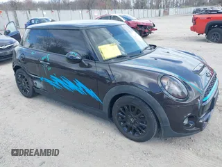2016 MINI Hardtop S with VIN WMWXP7C52G3B49156, listed as a IAAI auction lot 41887468 with 41,996 mi miles and . Bid and sale history available at DreamBid. Image 1.