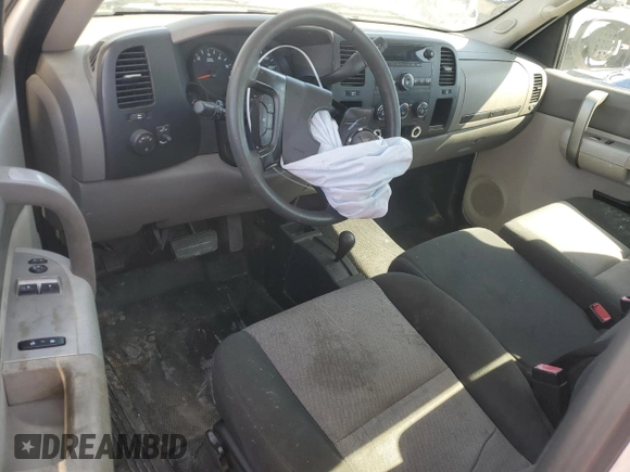 2008 Chevrolet Silverado 1500 1LT with VIN 1GCEK14038Z185958, listed as a Copart auction lot 54844445 with 295,042 mi miles and Clean Title. Bid and sale history available at DreamBid. Image 8.