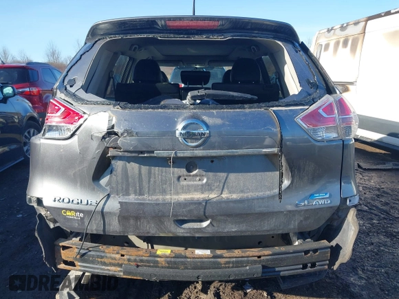 2014 Nissan Rogue SL with VIN 5N1AT2MV7EC868186, listed as a IAAI auction lot 41758363 with 111,037 mi miles. Bid and sale history available at carsss.com. Image 17.
