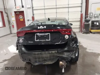 2024 Kia Forte LXS z VIN 3KPF24ADXRE831698, wystawiony jako IAAI lot #41337698 z przebiegiem 1 843 mil mil oraz . Historia ofert i sprzedaży dostępna na DreamBid. Obrazek 17.